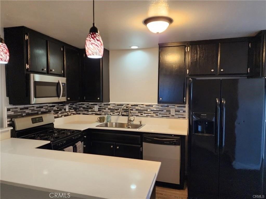1200 Gaviota Ave #206 - Photo 2 of 31