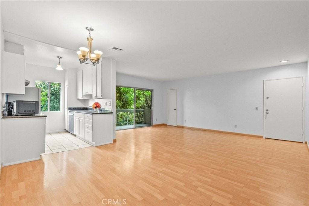 5055 Coldwater Canyon Ave #217