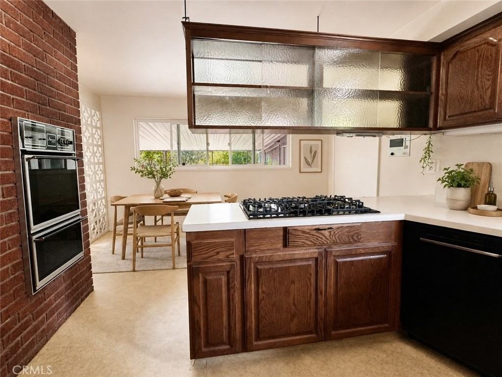 16404 Mayall St - Photo 7 of 23