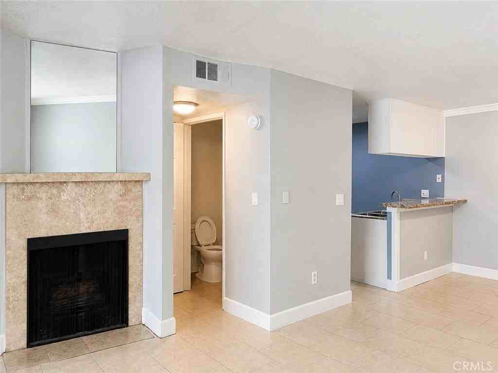 7035 Woodley Ave #130 - Photo 4 of 19
