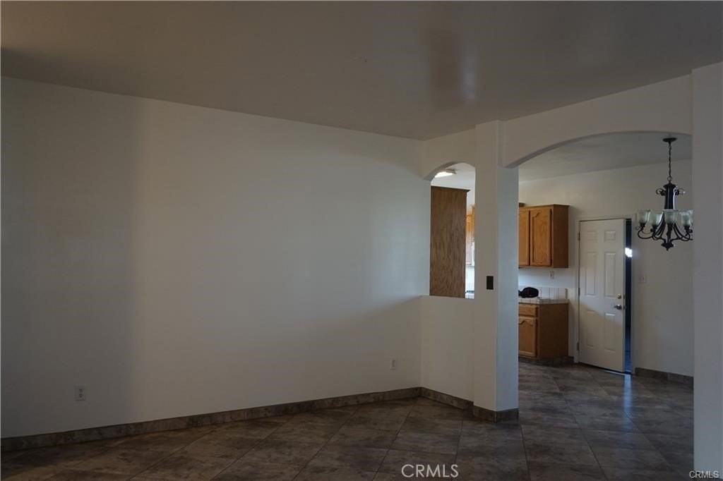 3003 Monache Meadows Dr - Photo 4 of 26