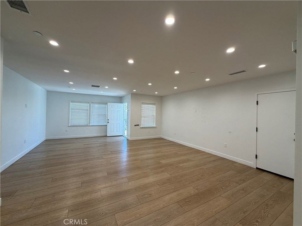 8437 Calvin Ave - Photo 3 of 17