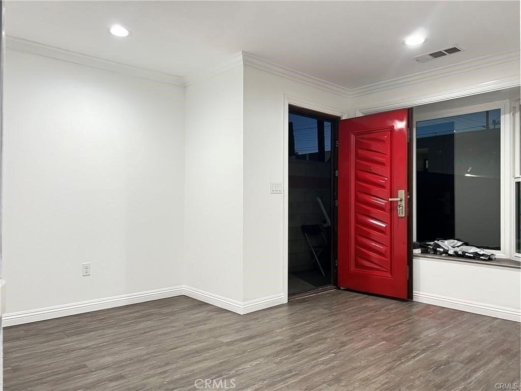 3148 Wilson Way - Photo 4 of 9