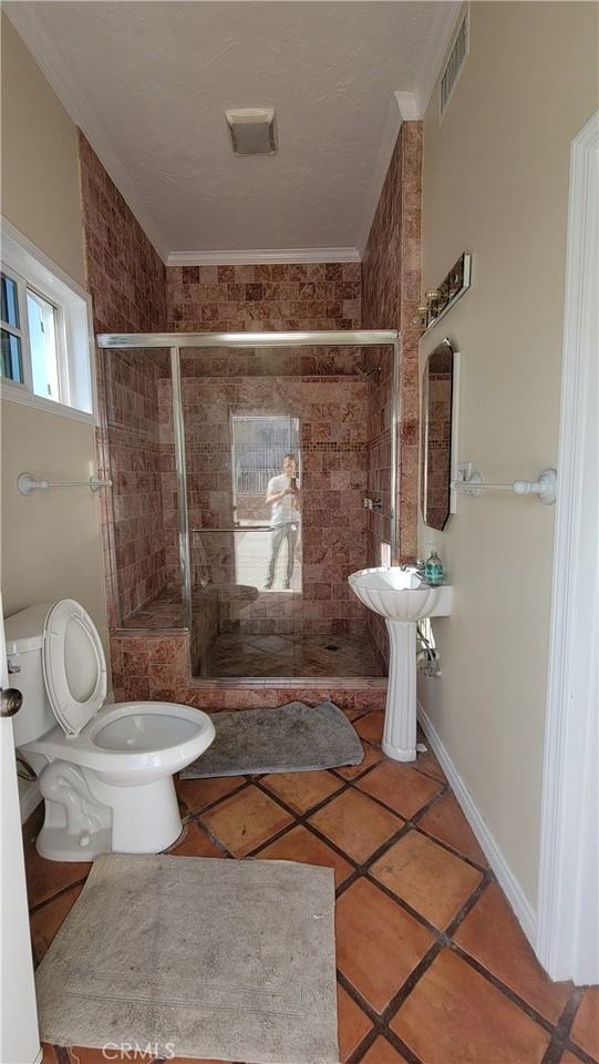 4910 Brewster Dr #2 - Photo 4 of 11