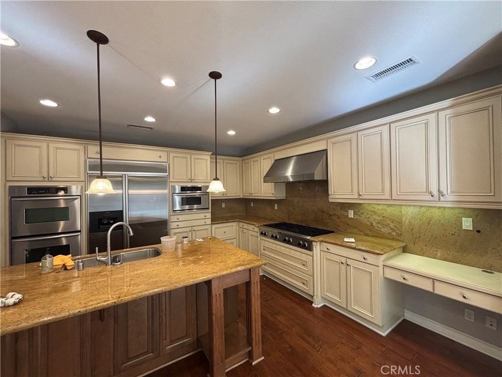 36 Grassland - Photo 3 of 20