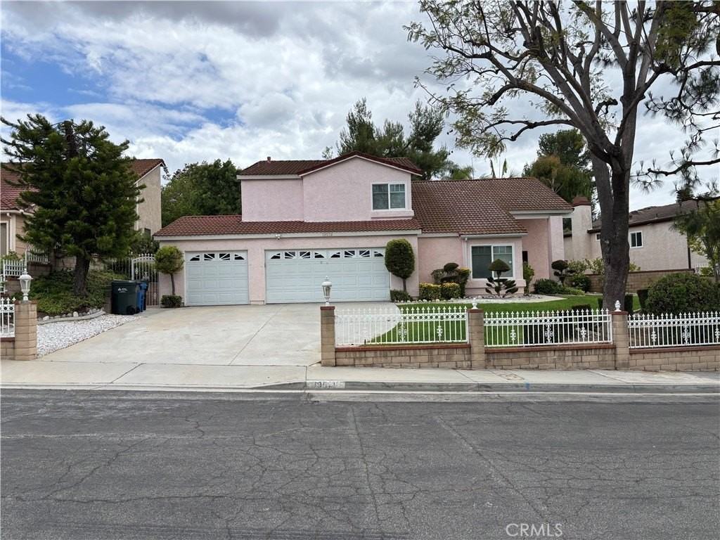 19512 Greenwillow Ln - Photo 2 of 17
