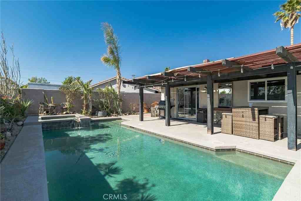 27350 Melanita Dr - Photo 5 of 29