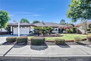 featured image of 452 W Winnie Way