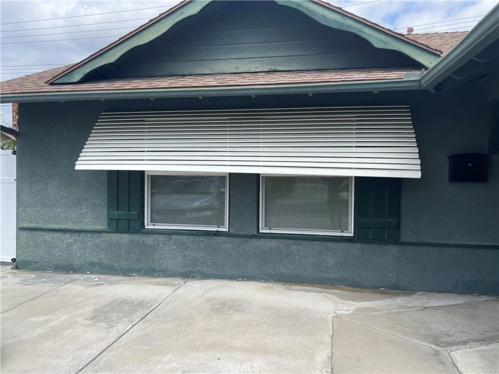 2240 Electra Ave - Photo 2 of 11