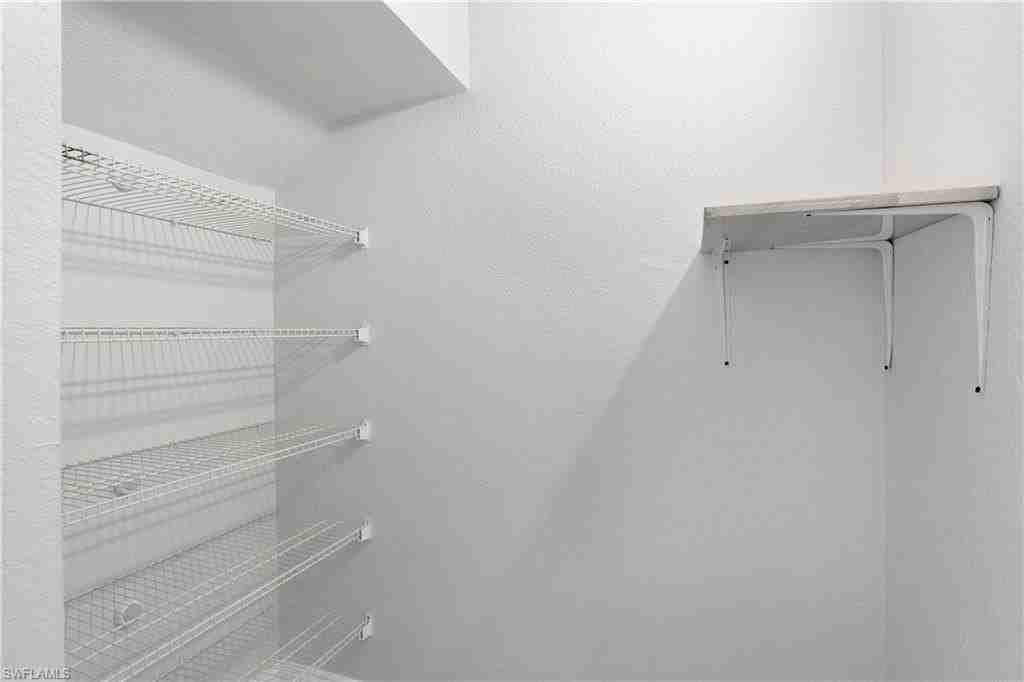 185 Santa Clara Dr #13 - Photo 7 of 34