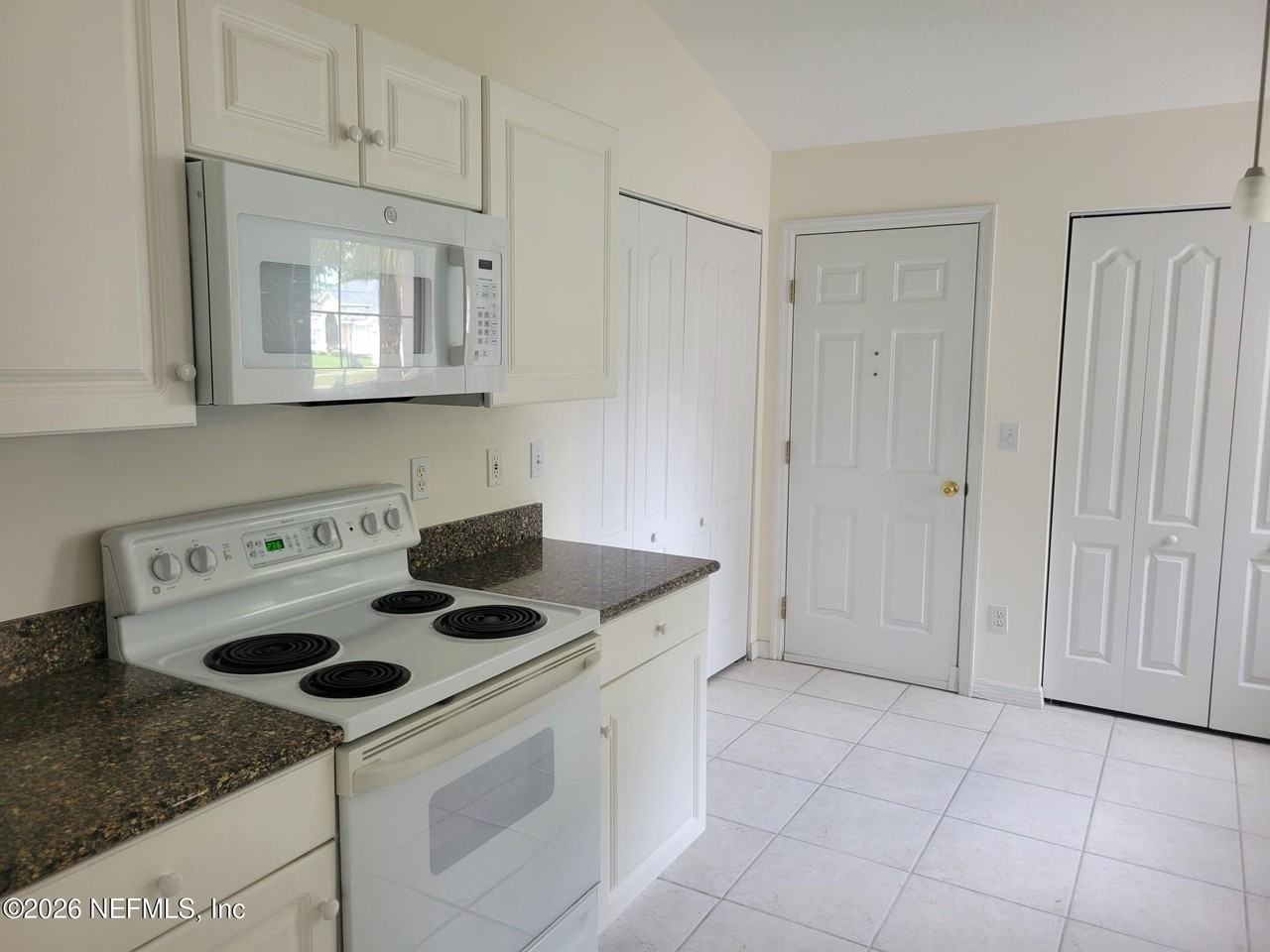 1121 Compass Row - Photo 6 of 15