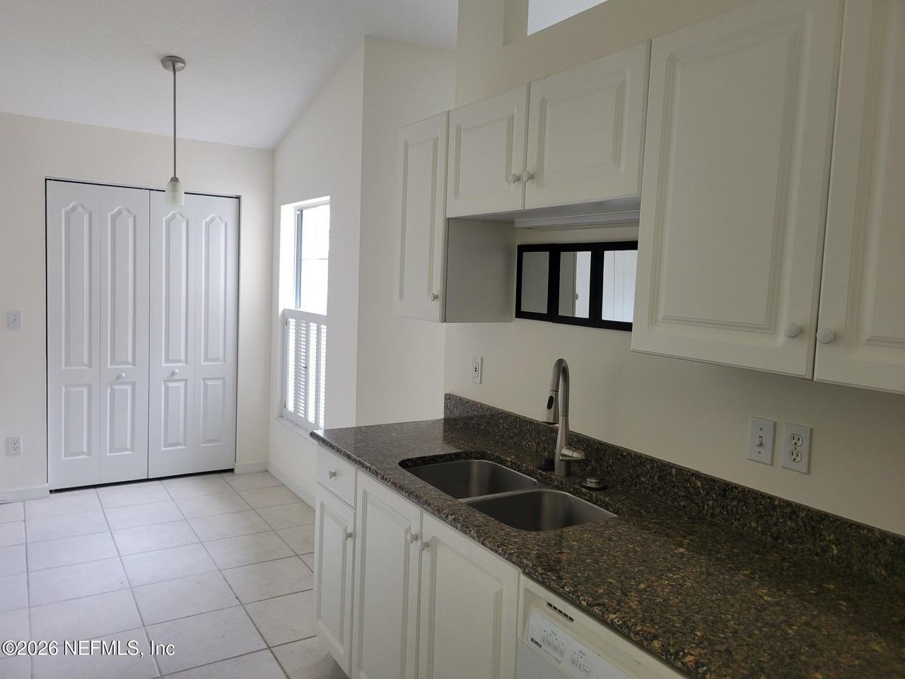 1121 Compass Row - Photo 7 of 15
