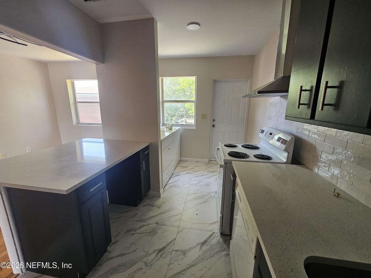 3005 Walton St #3 - Photo 6 of 14