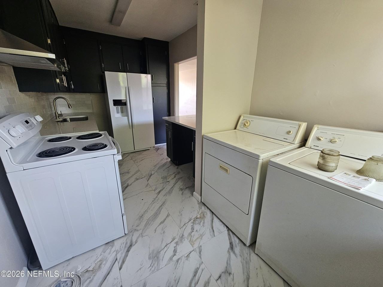 3005 Walton St #3 - Photo 7 of 14