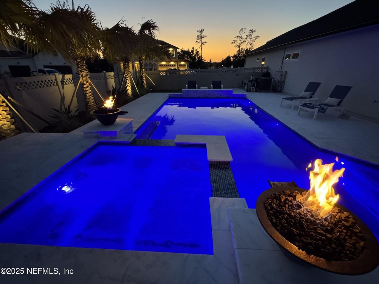 318 Windwalker Dr - Photo 2 of 50
