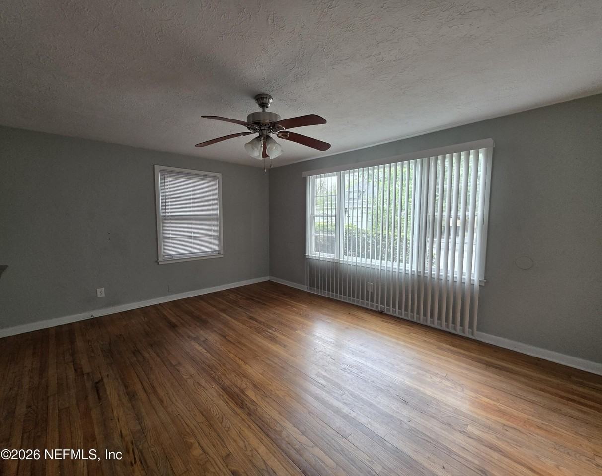 1265 Donald St #2 - Photo 3 of 10