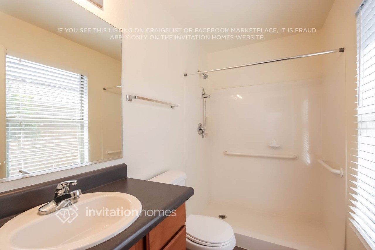 2887 E Cherry Hills Dr - Photo 5 of 12