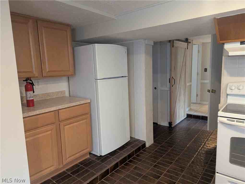 707 Bell Rd - Photo 5 of 26