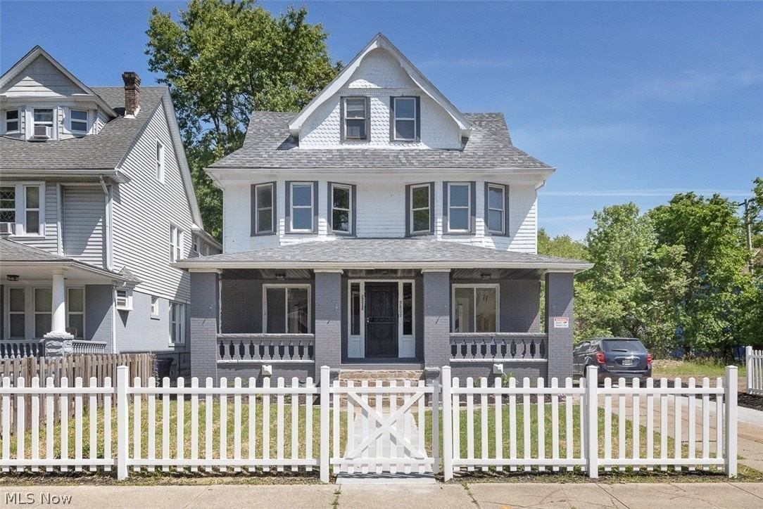 9807 Parkgate Ave - Photo 2 of 24