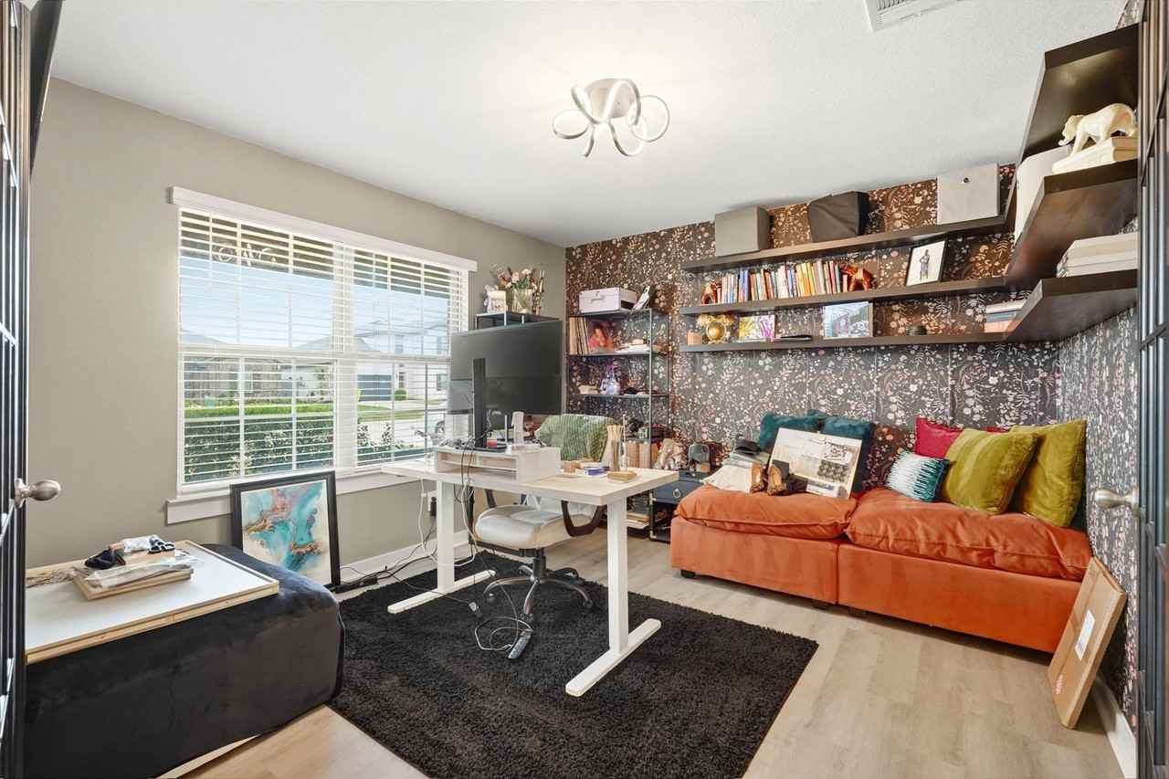 1511 Maple Ridge Dr - Photo 4 of 42
