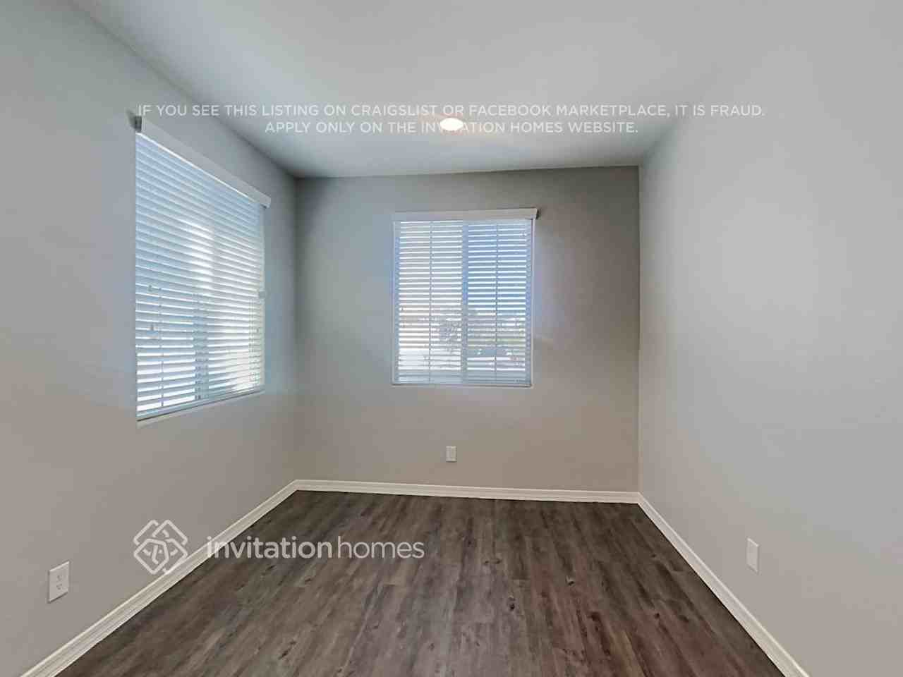 20155 W Buchanan St - Photo 5 of 19
