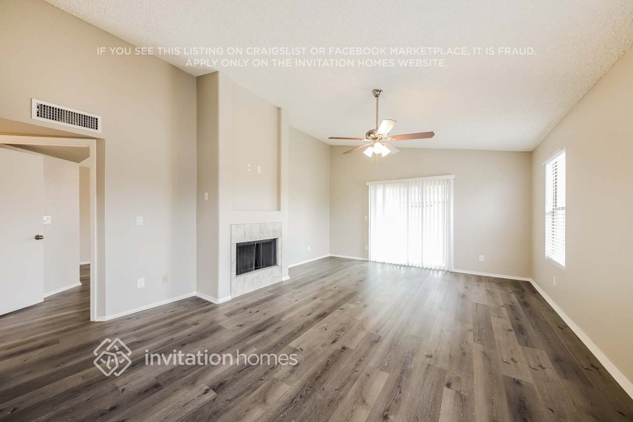 8702 W Indianola Ave - Photo 2 of 16