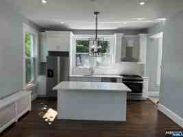 featured image of 336 Cedar Ave #B