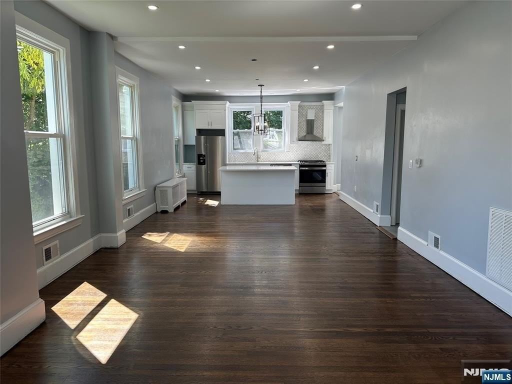 336 Cedar Ave #B - Photo 2 of 12