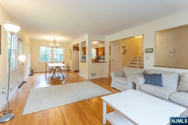 6 Clark Pl - Photo 3 of 17
