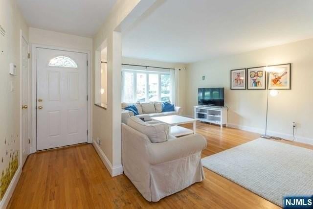 6 Clark Pl - Photo 7 of 17