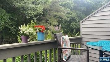 featured image of 108 Aspen Ct