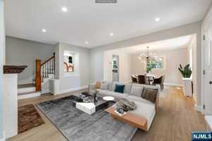 featured image of 167 8th St
