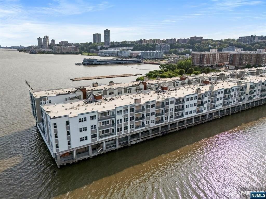 108 The Promenade #108 - Photo 5 of 49