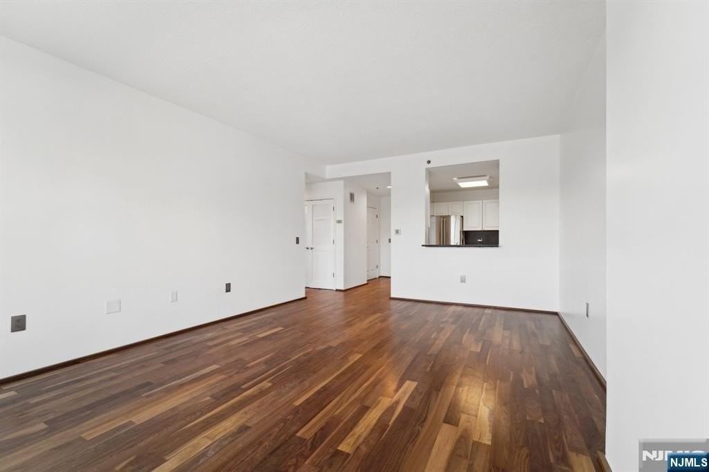 110 City Pl #1-110 - Photo 4 of 44