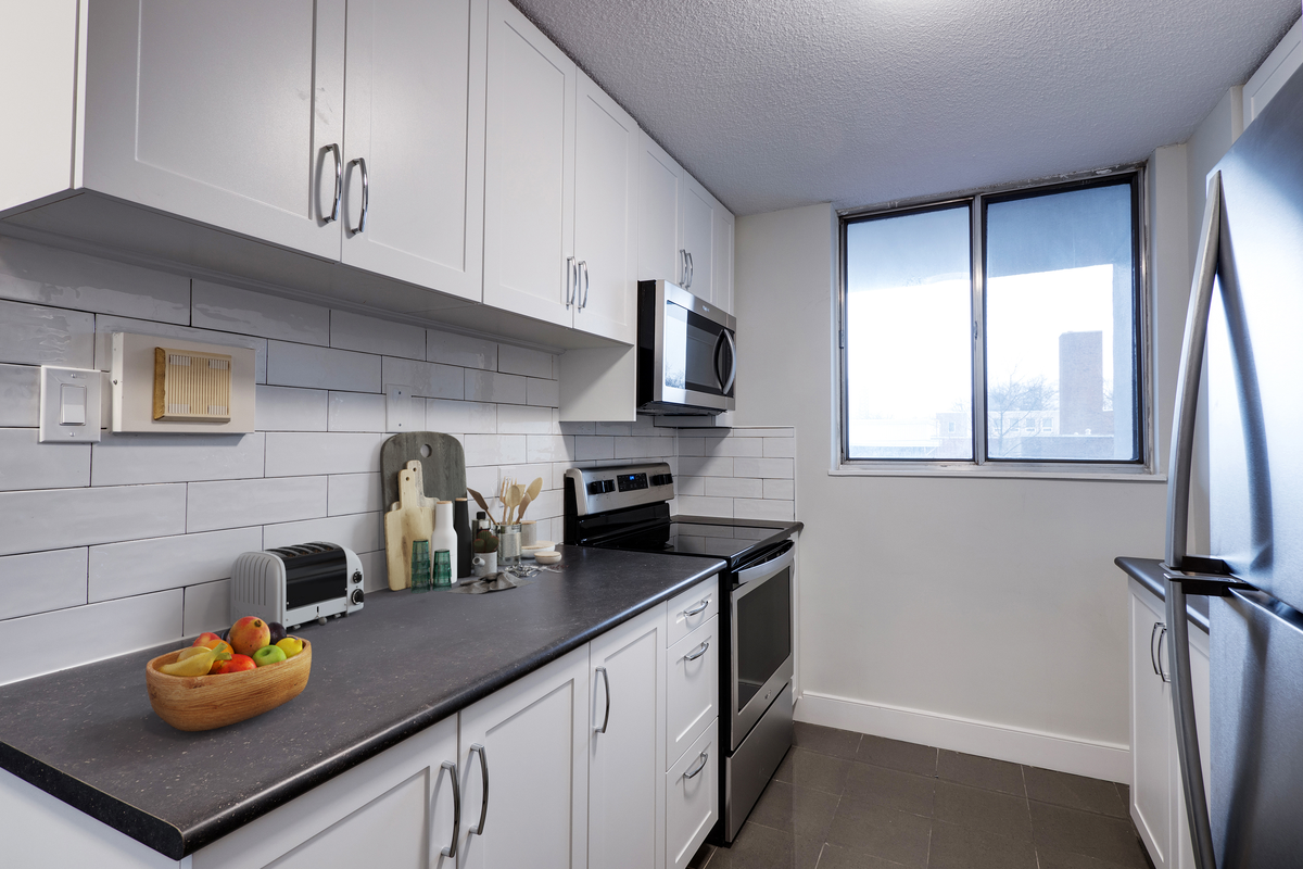 2 Glenhaven Street - Photo 2 of 11