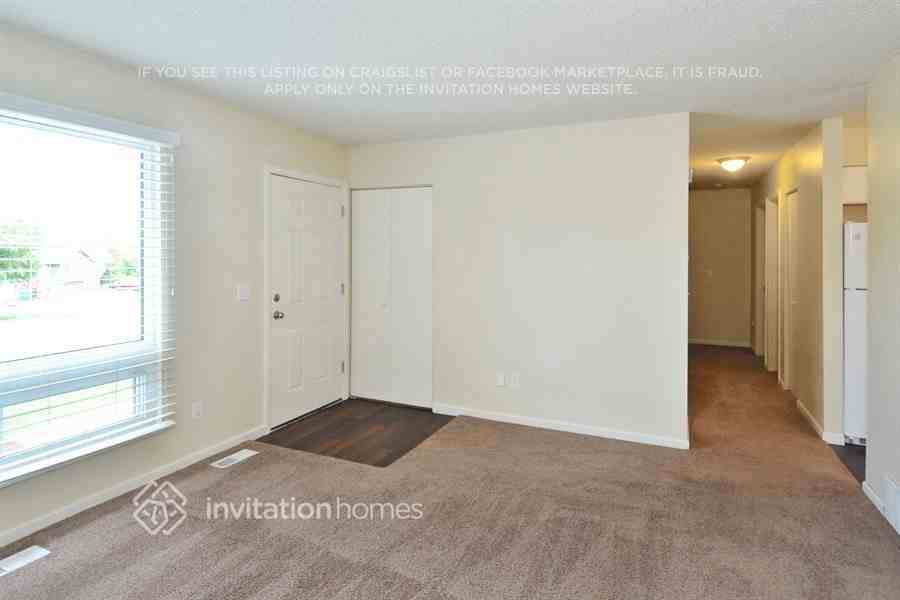 1530 S Salida Way - Photo 2 of 21