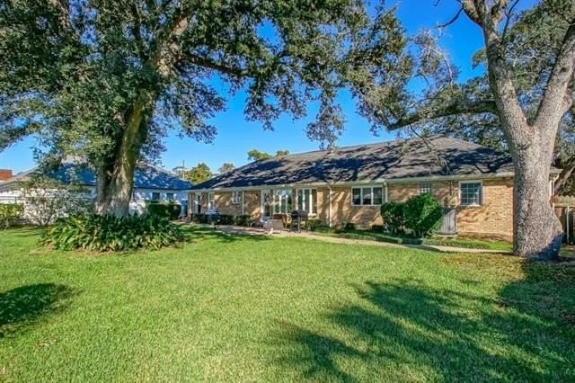 420 Fairfield Ave - Photo 2 of 25