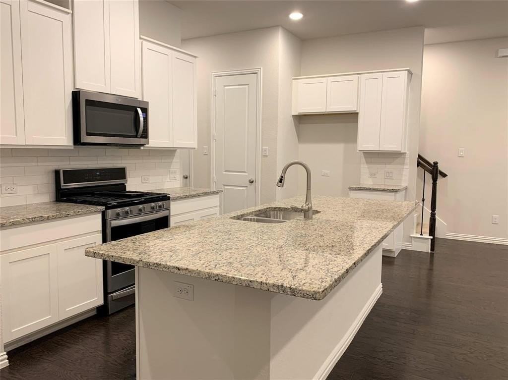17768 Coralberry Dr - Photo 2 of 23
