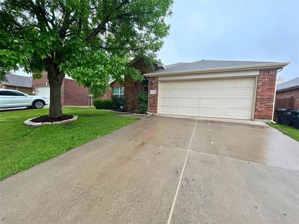 6304 Spring Ranch Dr - Photo 3 of 23