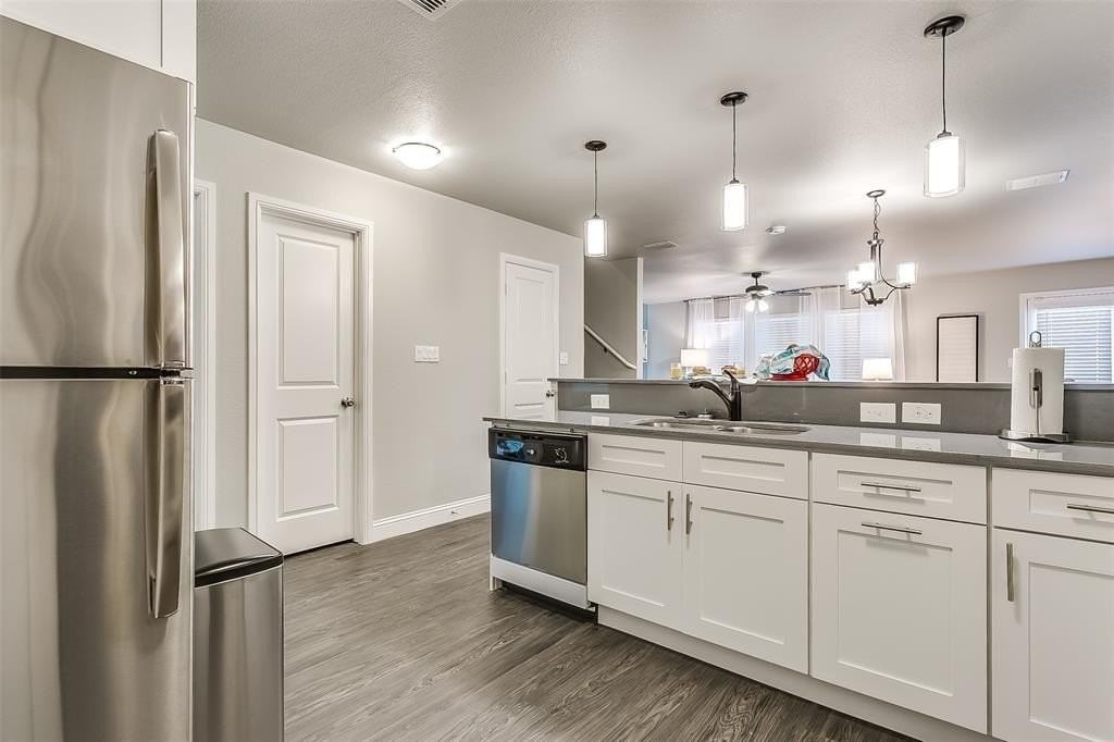 3900 Sheraton Rd - Photo 5 of 18