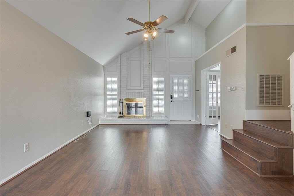 3343 Briaroaks Dr - Photo 3 of 14
