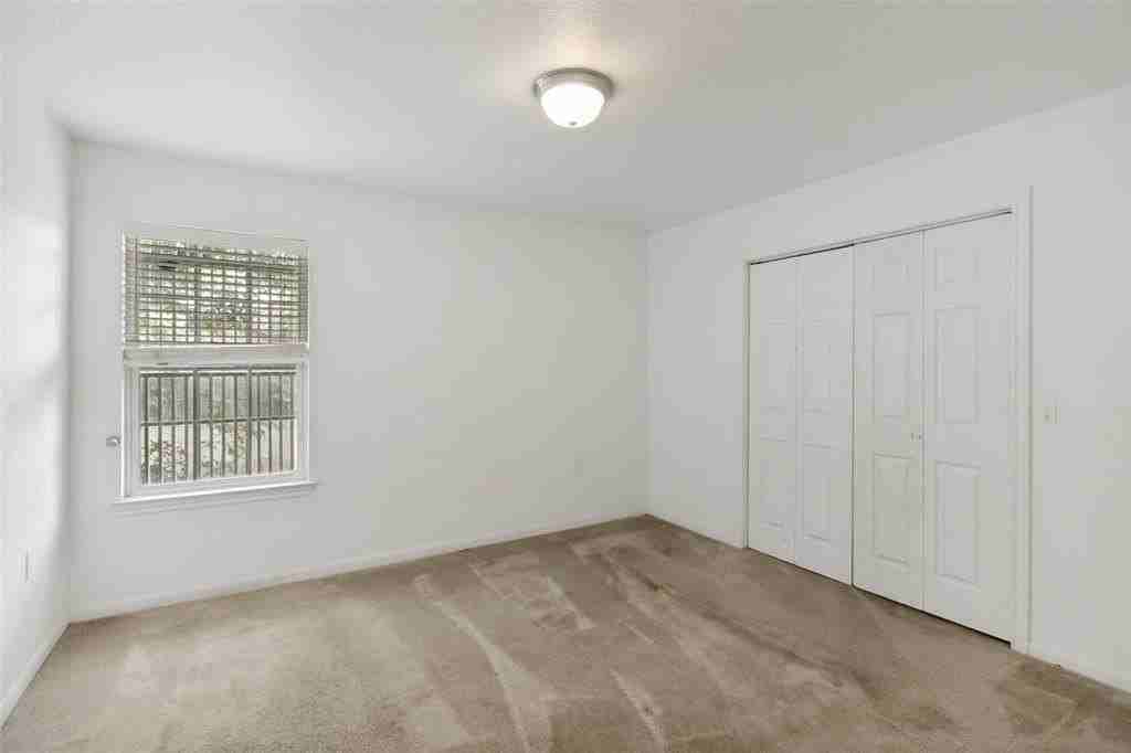 1834 Bayside St - Photo 7 of 12