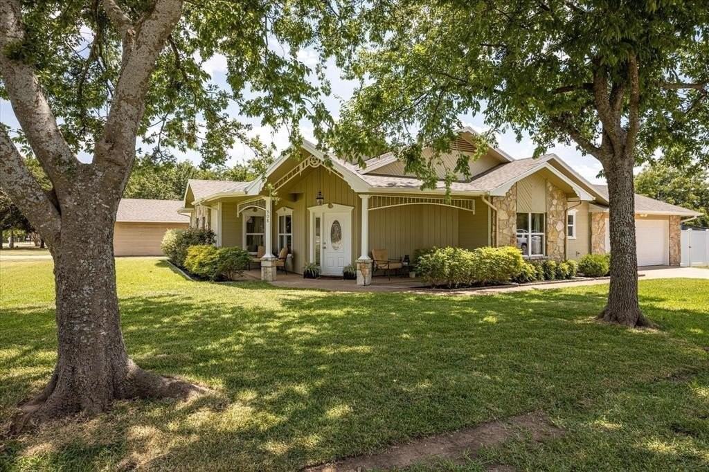 508 Pine Ln - Photo 2 of 34