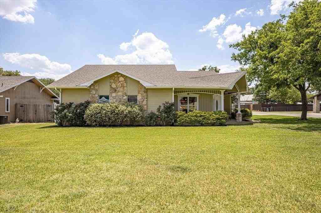508 Pine Ln - Photo 3 of 34