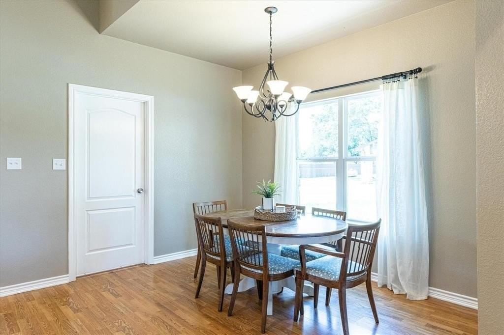 508 Pine Ln - Photo 7 of 34