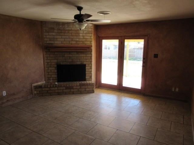 5333 Benbrook St - Photo 2 of 13