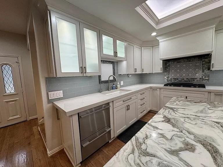 6015 Willow Wood Ln - Photo 4 of 10