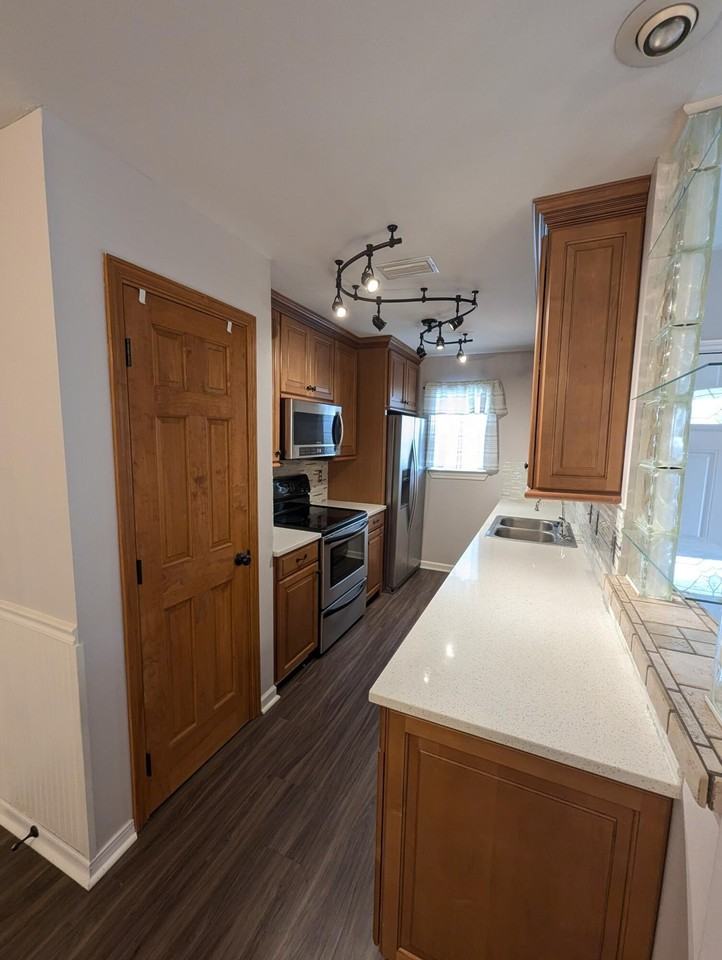 250 Terrance Ln - Photo 6 of 28