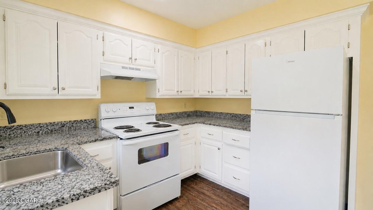 2202 S Cleveland Ave - Photo 5 of 12