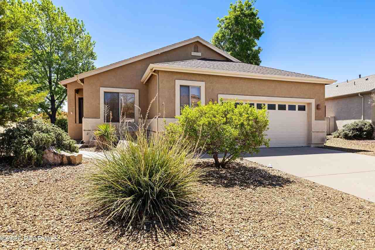 6913 E Voltaire Dr